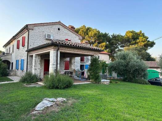 Mehrfamilienhaus zum Kauf 590.000 € 7 Zimmer 233 m² Kršan Kršan 52232