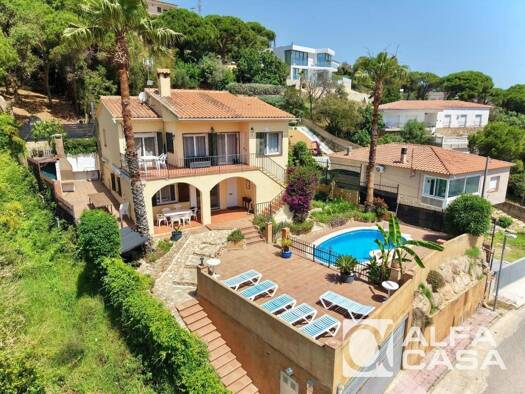 Villa zum Kauf 490.000 € 6 Zimmer 261 m² Lloret de Mar 17310
