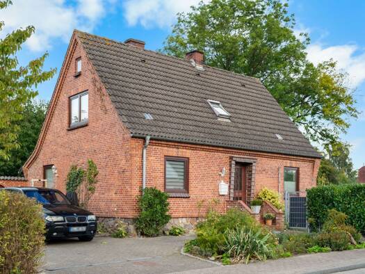 Einfamilienhaus zum Kauf 345.000 € 4 Zimmer 125 m² 810 m² Grundstück Rabel 24376