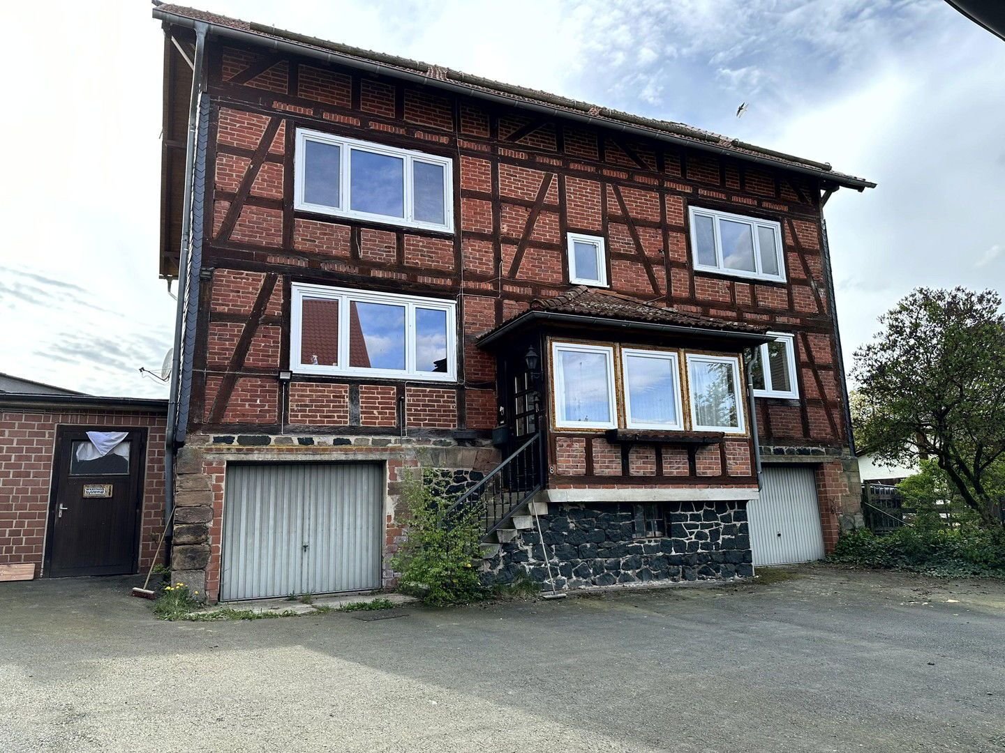 Bauernhaus zum Kauf provisionsfrei 280.000 € 9 Zimmer 210 m²<br/>Wohnfläche 26.400 m²<br/>Grundstück Battenhausen Haina (Kloster) 35114