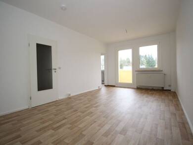 Wohnung zur Miete 251 € 2 Zimmer 46,5 m² 2. Geschoss frei ab sofort Friedensstraße 3 Mehltheuer Rosenbach/Vogtland 08539