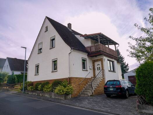 Einfamilienhaus zum Kauf 210.000 € 7 Zimmer 160,5 m² 1.333 m² Grundstück frei ab sofort Am Ratz 2 Breitenbach Bebra 36179