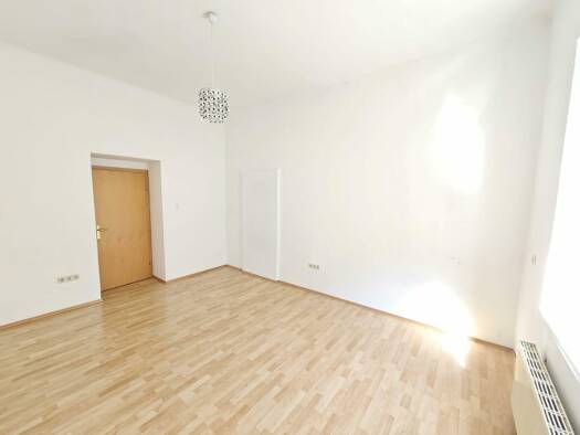 Wohnung zum Kauf 97.900 € 1,5 Zimmer 32,3 m² 1. Geschoss Eggenberg Graz 8020