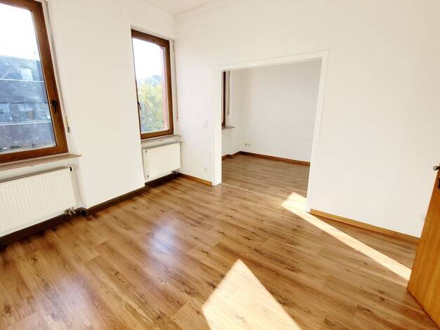 Haus zum Kauf 229.000 € 5 Zimmer 137,5 m² 435 m² Grundstück frei ab sofort Mülheim Mülheim-Kärlich 56218