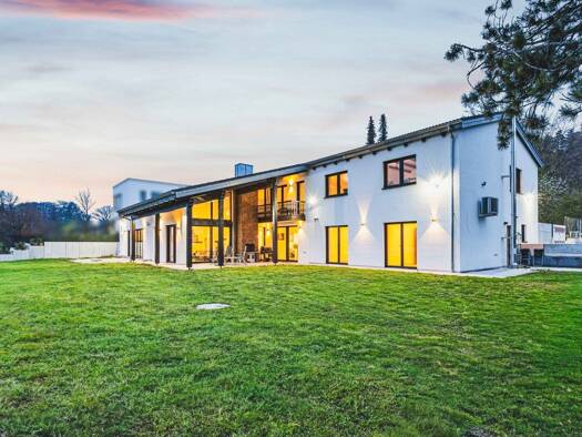 Villa zum Kauf 2.750.000 € 10 Zimmer 480 m² 1.340 m² Grundstück Etterzhausen Nittendorf 93152