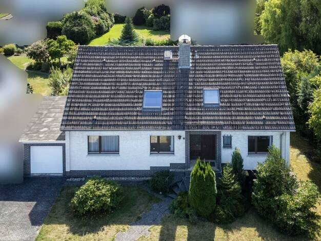 Einfamilienhaus zum Kauf 390.000 € 7,5 Zimmer 182 m² 860 m² Grundstück Ihringshausen Fuldatal 34233
