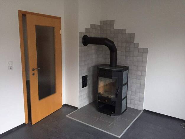 Wohnung zur Miete 945 € 3,5 Zimmer 93 m² 1. Geschoss frei ab sofort Weisendorf 91085