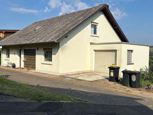 Einfamilienhaus zum Kauf 235.000 € 7 Zimmer 201 m² 572,5 m² Grundstück frei ab sofort Bad Salzschlirf 36364