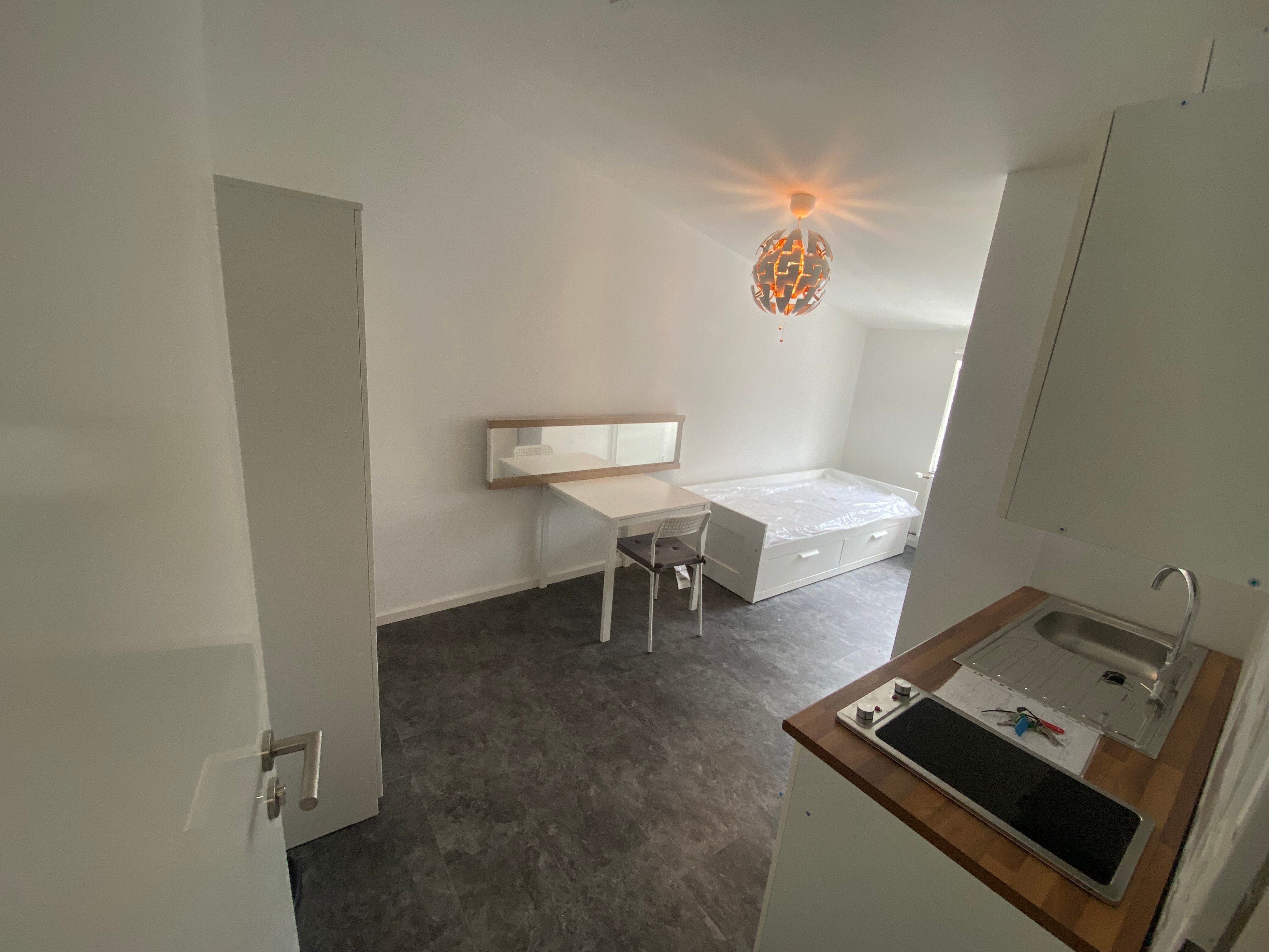 Wohnung zur Miete 500 € 1 Zimmer 15 m²<br/>Wohnfläche 2.<br/>Geschoss ab sofort<br/>Verfügbarkeit Johannisthaler Chaussee 433 Buckow Berlin 12351