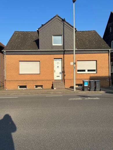 Haus zur Miete 2.500 € 8 Zimmer 190 m² 335 m² Grundstück frei ab sofort Scharpwinkel-Ring Herne 44653