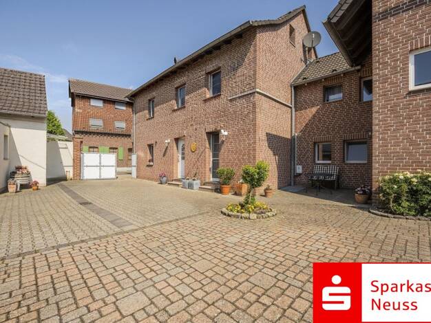 Mehrfamilienhaus zum Kauf 549.000 € 7 Zimmer 191 m² 1.823 m² Grundstück Widdeshoven Rommerskirchen 41569