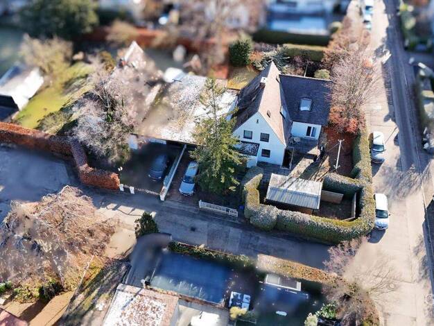 Einfamilienhaus zum Kauf 1.250.000 € 7 Zimmer 160 m² 817 m² Grundstück Stockdorf Gauting 82131