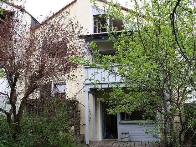 Reihenmittelhaus zur Miete 1.700 € 6 Zimmer 140 m² 250 m² Grundstück Berg Landshut 84036