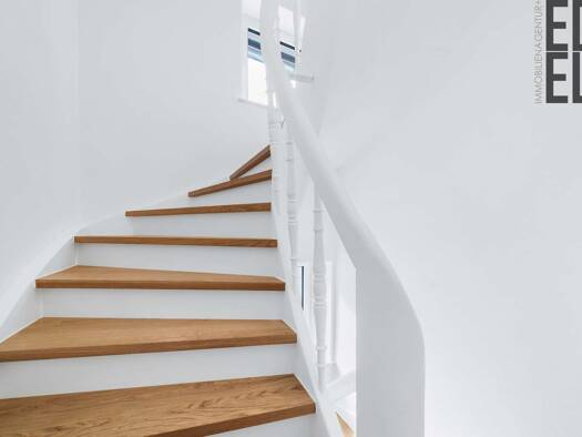 Haus zum Kauf provisionsfrei 1.250.000 € 18 Zimmer 339 m² 530 m² Grundstück Amberg 92224