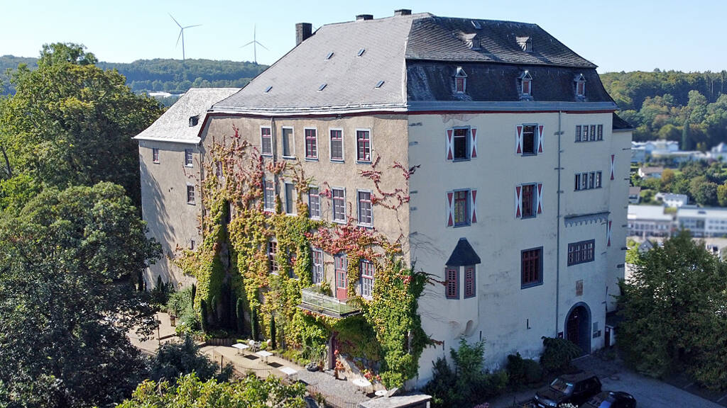 Sonstiges zum Kauf 2.389.000 € 1.690 m² 20.172 m² Grundstück Westerburg 56457