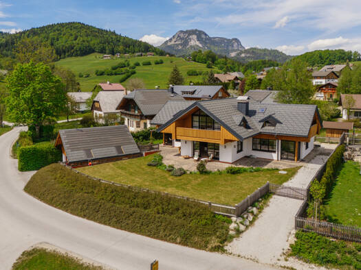 Einfamilienhaus zum Kauf 1.680.000 € 7 Zimmer 1.035 m² Grundstück Bad Aussee 8990