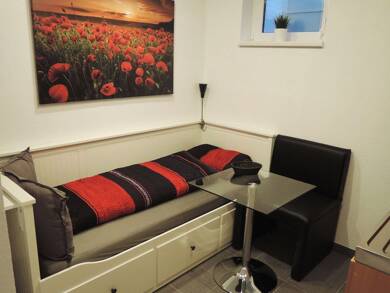 WG-Zimmer zur Miete Wohnen auf Zeit 510 € 8 m² frei ab 31.12.2026 Anne-Frank-Str. 0 Bonlanden Filderstadt - Bonlanden 70794