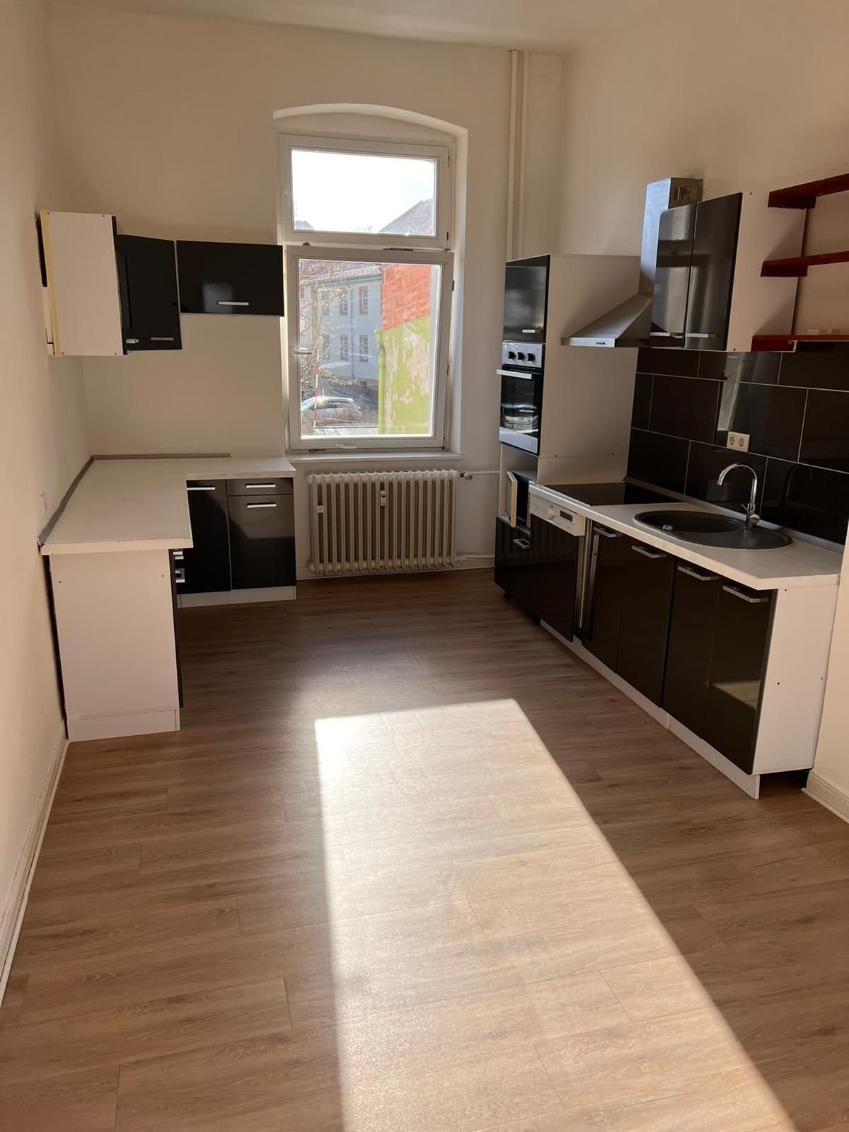 Wohnung zur Miete 650 € 3 Zimmer 110 m²<br/>Wohnfläche 1.<br/>Geschoss 01.01.2025<br/>Verfügbarkeit Friedrich-Wilhelm-Straße 4 Eschwege Eschwege 37269