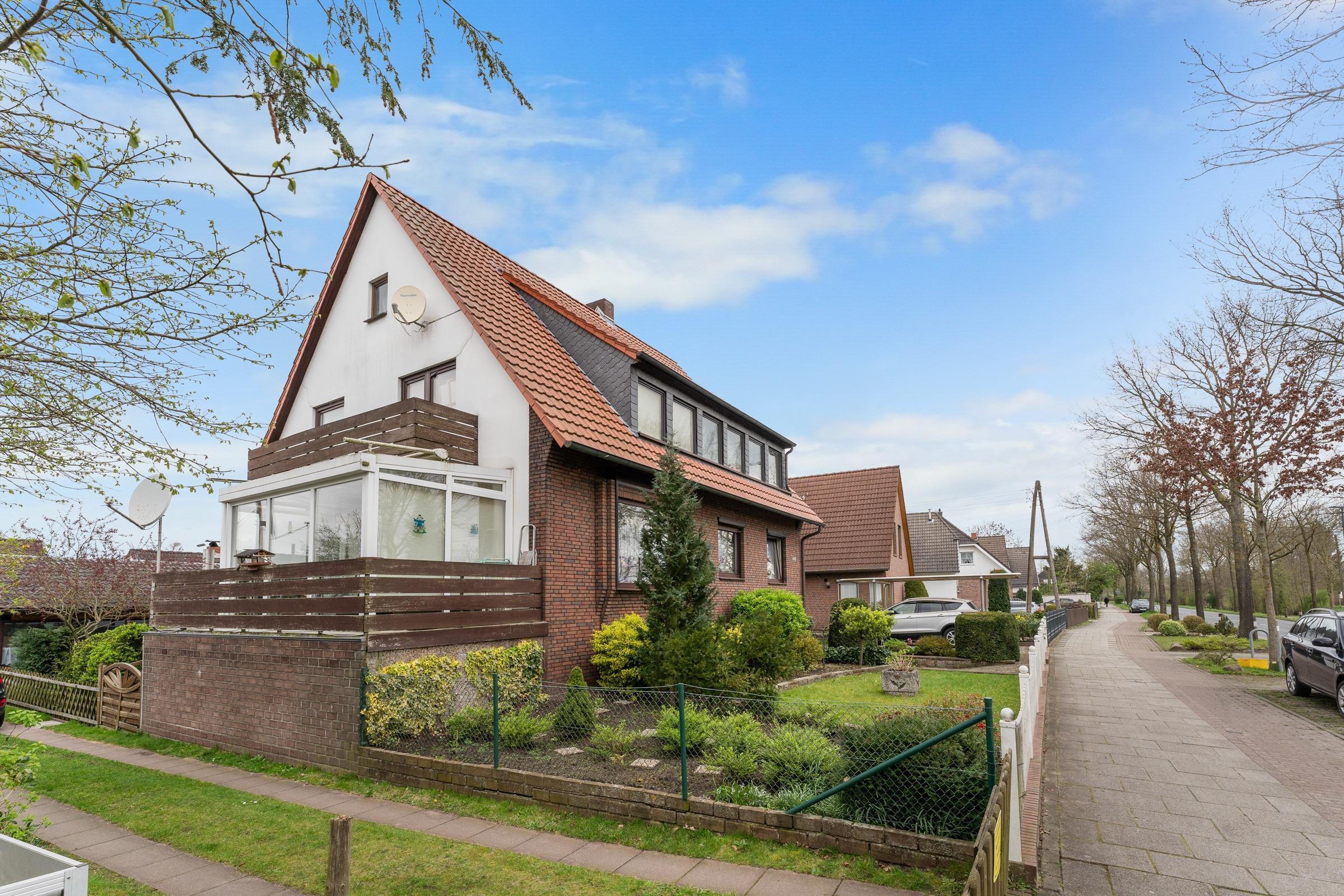 Mehrfamilienhaus zum Kauf 589.000 € 11 Zimmer 257 m²<br/>Wohnfläche 553 m²<br/>Grundstück In den Hufen Bremen 28215