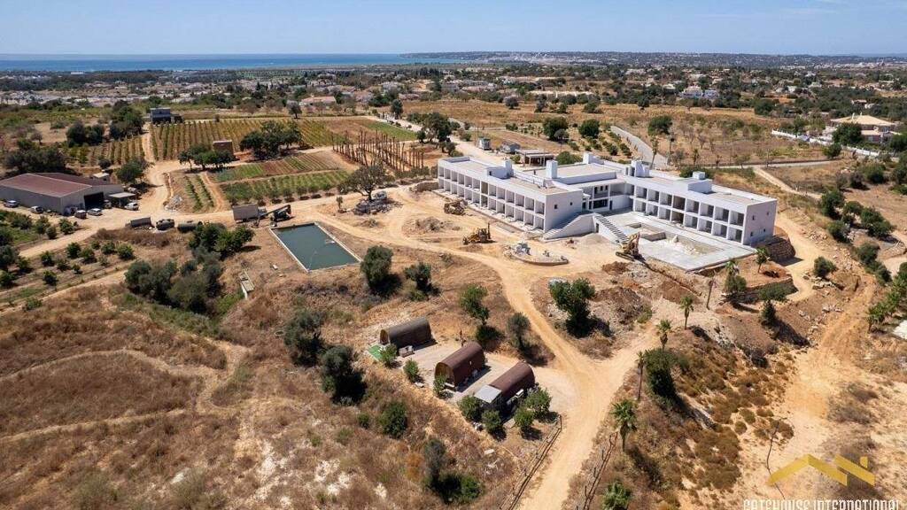 Haus zum Kauf 15.000.000 € 2.000 m² 101.520 m² Grundstück Albufeira e Olhos de Água 8200