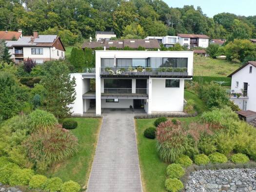 Einfamilienhaus zum Kauf provisionsfrei 1.950.000 € 7 Zimmer 227 m² 943 m² Grundstück frei ab 01.02.2027 Edeldorfer Ringstraße 6 Theisseil Theisseil 92637