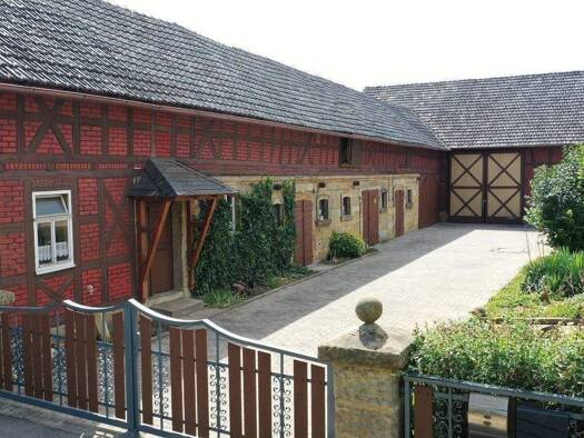 Haus zum Kauf provisionsfrei 390.000 € 379 m² 3.000 m² Grundstück frei ab sofort Gleußen Itzgrund 96274