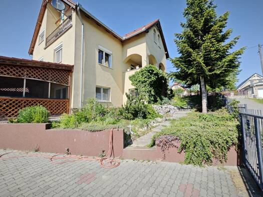 Wohnung zur Miete 530 € 3 Zimmer 69 m² frei ab 01.10.2026 Felsopáhok 8395