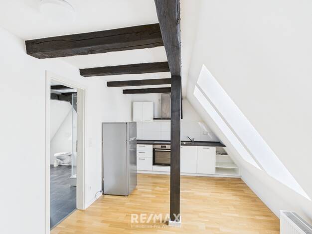 Wohnung zur Miete 925 € 2 Zimmer 69 m² Dachgeschoss frei ab sofort Göppingen - Stadtzentrum Göppingen 73033