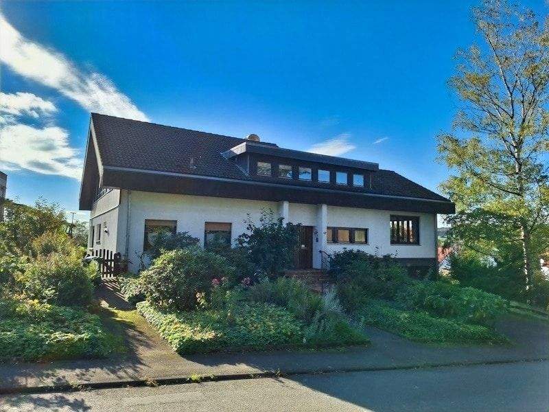 Immobilie in Grünberg - Freistehendes großes 1-FH in Grünberg - Bild 1