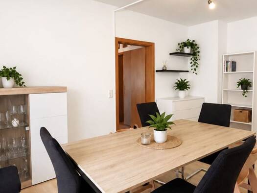 Wohnung zur Miete 850 € 4 Zimmer 94 m² Geschoss 1/2 frei ab sofort Vöhringen Vöhringen 72189
