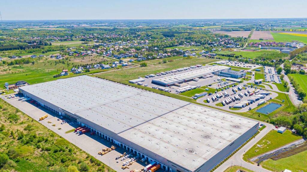 Lagerhalle zur Miete - Erstbezug provisionsfrei 39.800 m² Lagerfläche teilbar ab 9.760 m² Brodswinden Ansbach 91522