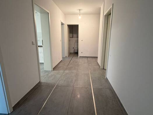 Wohnung zum Kauf 294.900 € 3 Zimmer 92 m² 6. Geschoss frei ab sofort Röthenbach Röthenbach an der Pegnitz 90552