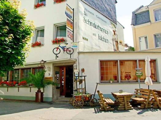 Hotel zum Kauf provisionsfrei 480.000 € 18 Zimmer 30 Betten 1.220 m² Grundstück Boppard 56154