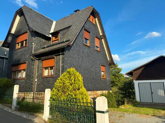 Einfamilienhaus zum Kauf 145.000 € 5 Zimmer 131 m² frei ab sofort Deesbach 98744