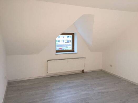 Wohnung zur Miete 293 € 3 Zimmer 58,5 m² 3. Geschoss frei ab sofort Ferdinand-Puchert-Str. 21 Ruppertsgrün Fraureuth 08427
