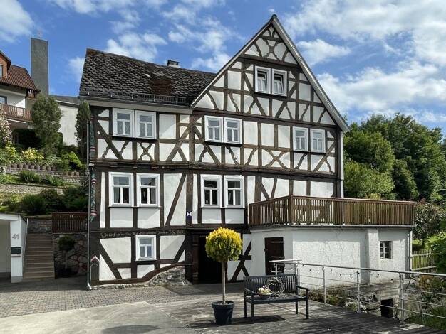 Einfamilienhaus zum Kauf 579.000 € 7 Zimmer 244 m² 3.105 m² Grundstück Langenaubach Haiger 35708