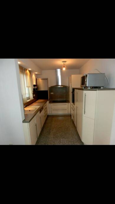 Wohnung zur Miete 940 € 2,5 Zimmer 94 m² 2. Geschoss frei ab sofort Eschenau Eckental 90542