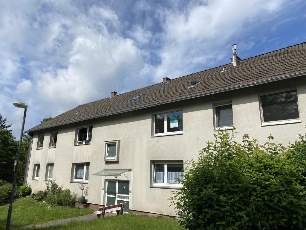 Wohnung zum Kauf provisionsfrei 198.000 € 4 Zimmer 94,6 m²<br/>Wohnfläche 1.<br/>Geschoss Friedrichshoehe 7 Ronsdorf - Mitte / Nord Wuppertal 42369