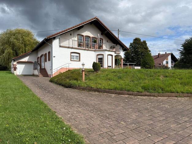 Mehrfamilienhaus zum Kauf 420.000 € 6 Zimmer 294 m² 1.789 m² Grundstück Weiten Metllach 66693