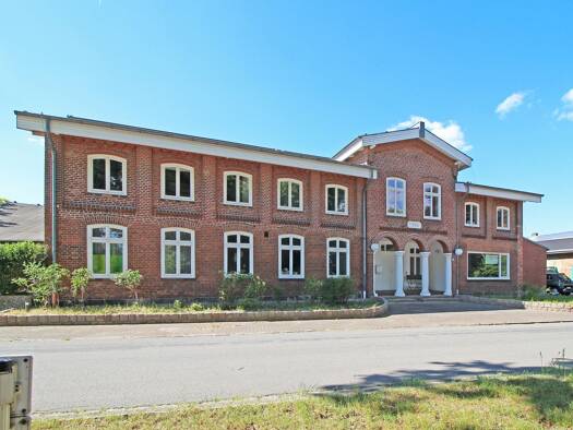 Sonstiges zum Kauf als Kapitalanlage geeignet 699.000 € 926 m² 3.106 m² Grundstück Damsdorf 23824