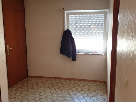 Wohnung zur Miete 1.300 € 3 Zimmer 80 m² Geschoss 2/3 frei ab sofort Birkach Stuttgart 70599