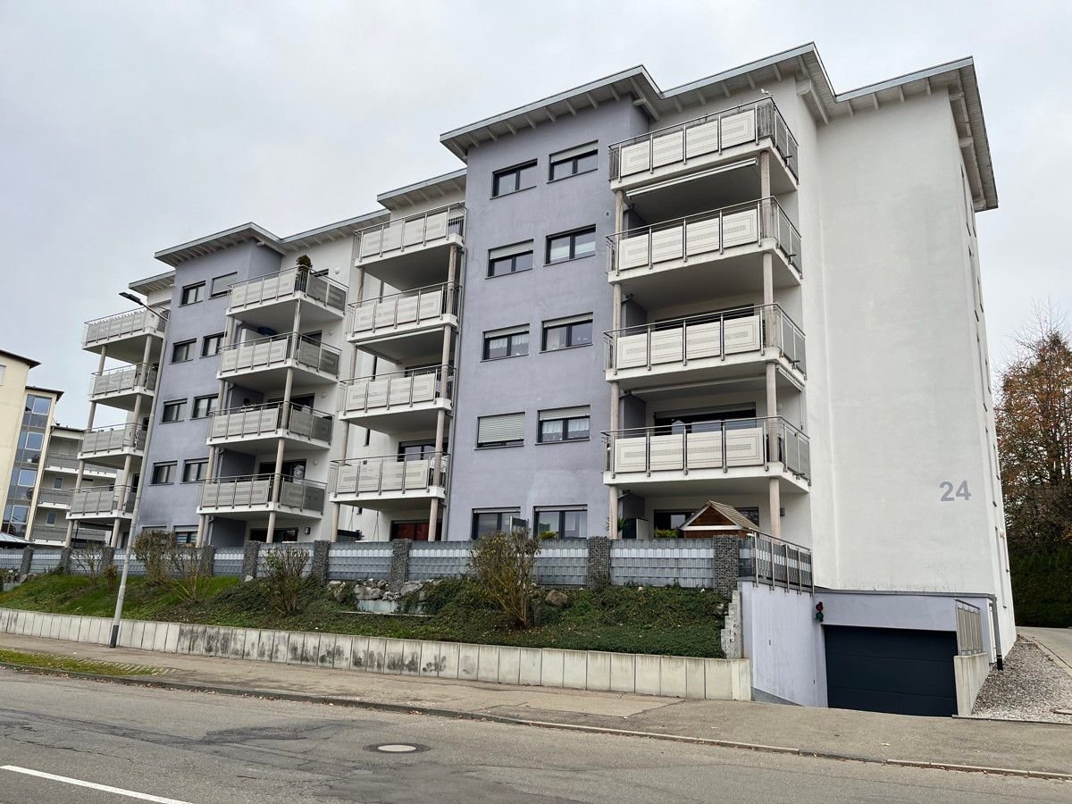 Wohnung zur Miete 950 € 3,5 Zimmer 87 m²<br/>Wohnfläche EG<br/>Geschoss 01.12.2024<br/>Verfügbarkeit Saurer Wasen - Dickenhardt Villingen-Schwenningen 78054