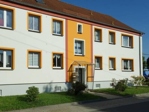 Wohnung zur Miete 301 € 2 Zimmer 48,5 m² Geschoss 2/2 frei ab 01.10.2026 Gabelsberger Straße 7 Triptis Triptis 07819
