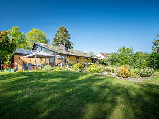 Einfamilienhaus zum Kauf 675.000 € 3 Zimmer 192,7 m² 3.247 m² Grundstück Osterflierich Rhynern 59069