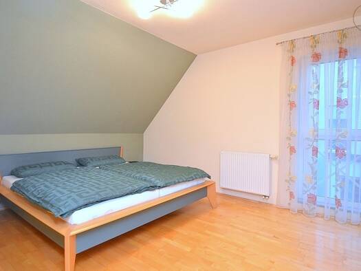 WG-Zimmer zur Miete Wohnen auf Zeit 595 € 15 m² EG frei ab sofort Röthenbach b Schweinau Nürnberg 90451