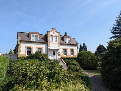 Herrenhaus zum Kauf 370.000 € 6 Zimmer 210 m² 2.000 m² Grundstück frei ab sofort Weißwasser 02943