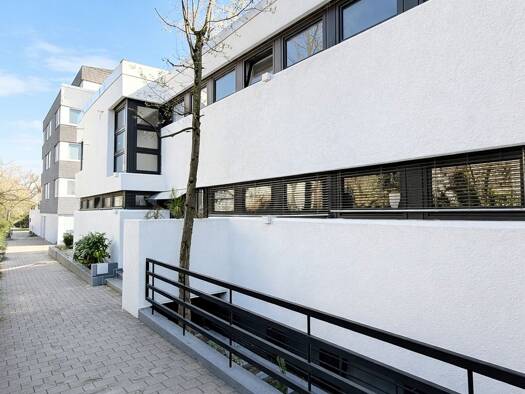 Mehrfamilienhaus zum Kauf 12 Zimmer 284 m² 369 m² Grundstück frei ab sofort Heilbronn Heilbronn 74076