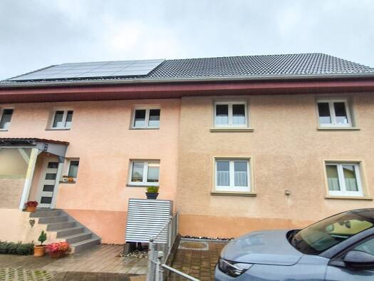 Einfamilienhaus zum Kauf 275.000 € 6 Zimmer 103 m² 152 m² Grundstück Jestetten Jestetten 79798