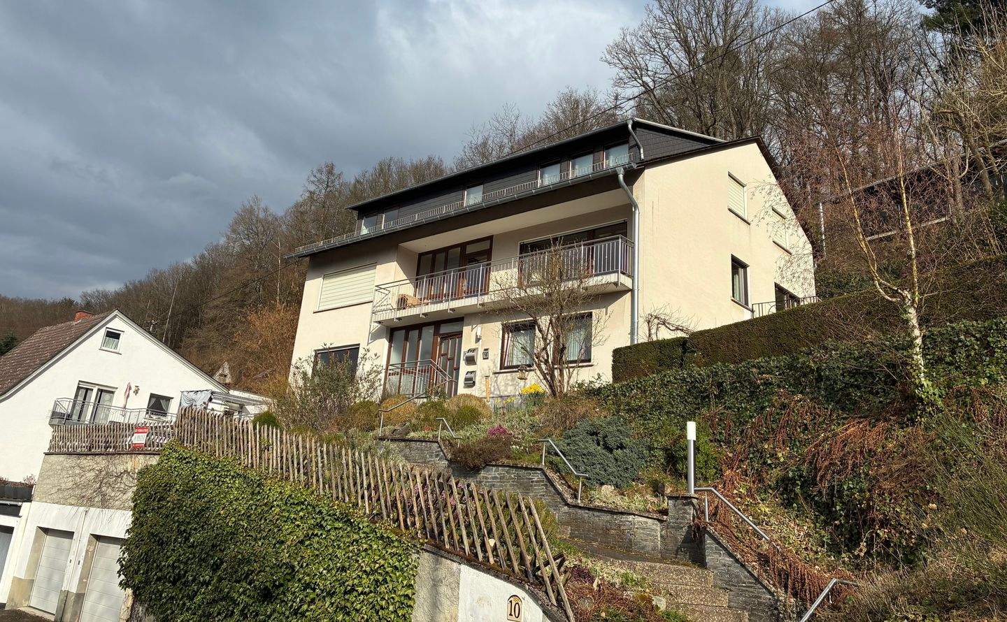 Immobilie in Herrstein - Sonnenbalkon-Jeder hat sein eigenes Reich, Alle unter einem Dach - Bild 1