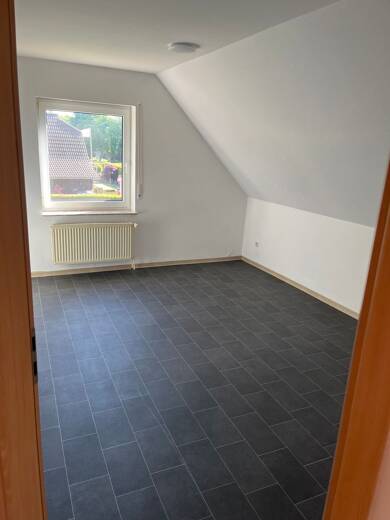 Wohnung zur Miete 500 € 2 Zimmer 58 m² Geschoss 1/1 frei ab sofort Holzdorfer Straße 37 Berumbur 26524